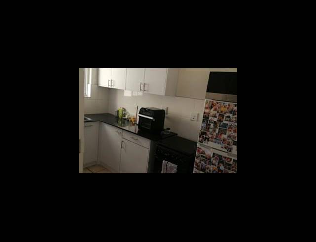 2 bed property to rent in GARDENS